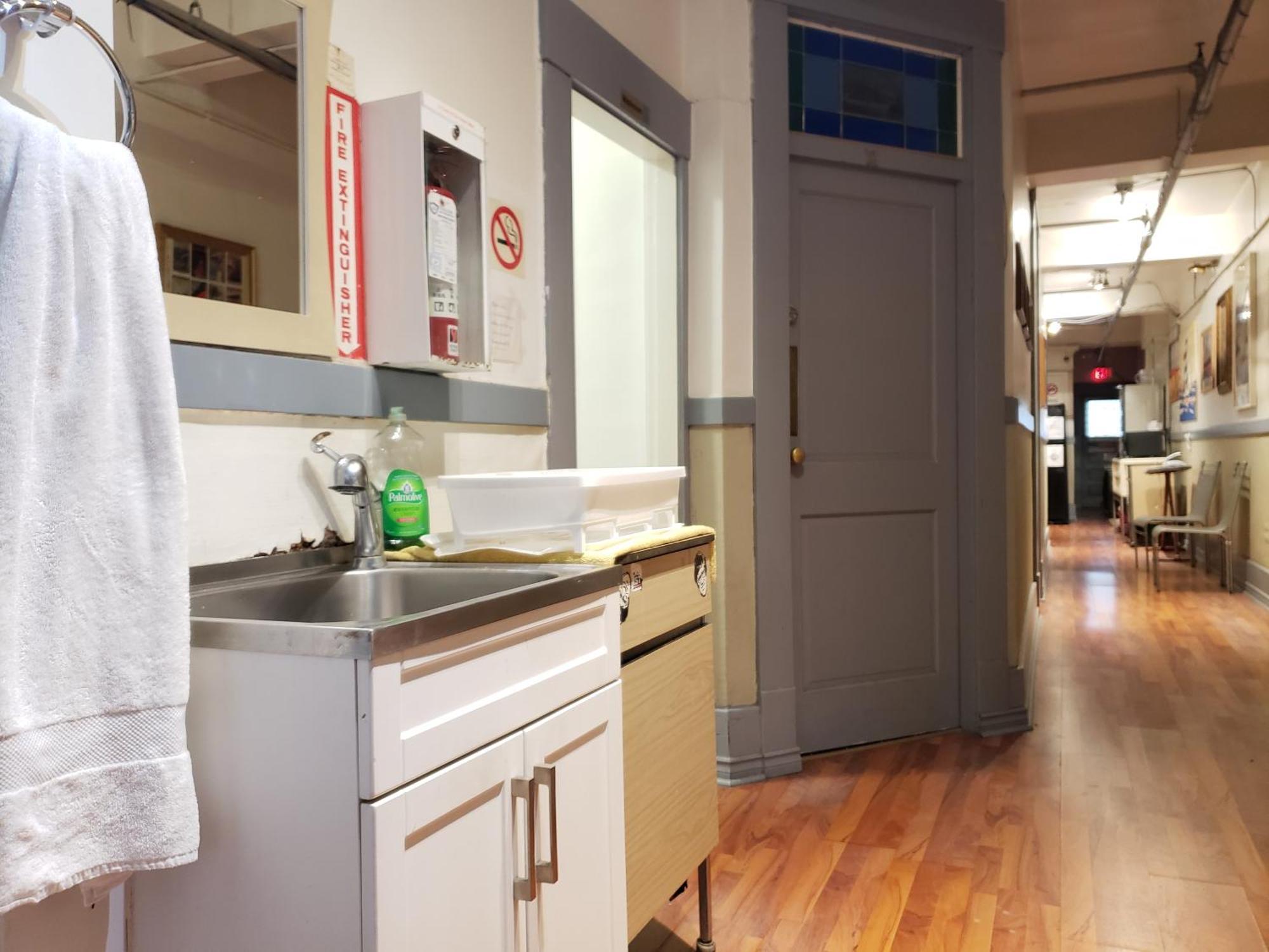 וונקובר St Clair Hostel מראה חיצוני תמונה